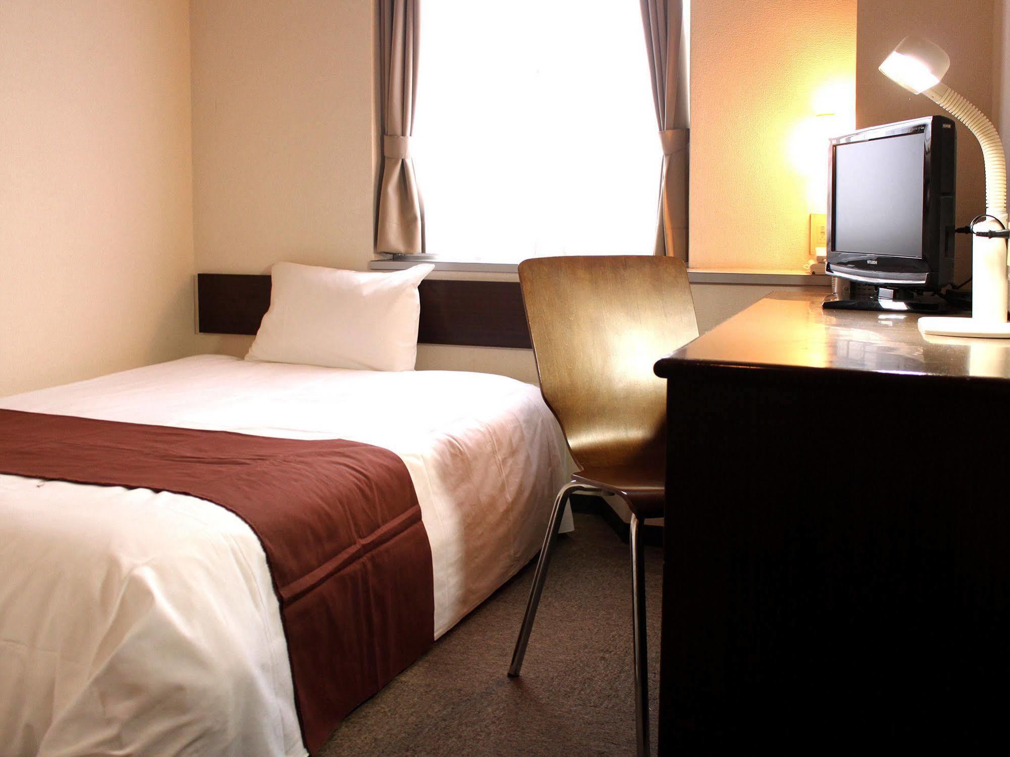 Hotel Livemax Budget Iyo Mishima Shikokuchuo Exteriér fotografie